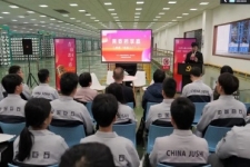 奏響青春之歌，感受奮斗力量！“青春思享嘉”黨的二十大精神宣講走進(jìn)“未來工廠”