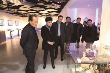 桐鄉(xiāng)市委副書記、市長王申峰一行蒞臨巨石本部調(diào)研