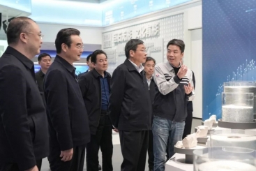 江蘇省委常委、常務(wù)副省長馬欣調(diào)研巨石淮安公司